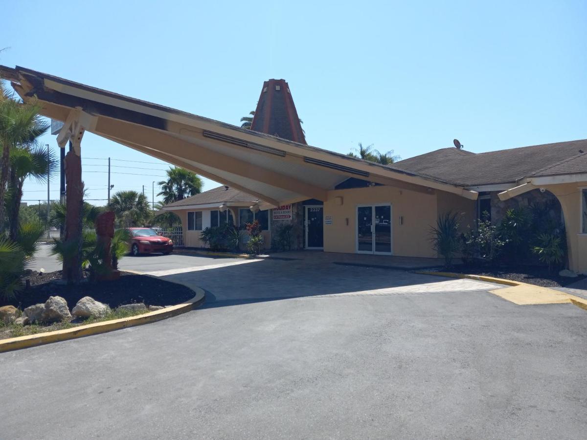 Rodeway Inn Holiday Exterior foto